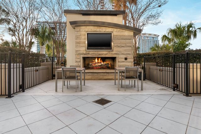 360 Nueces ST 3703, Austin, TX 78701