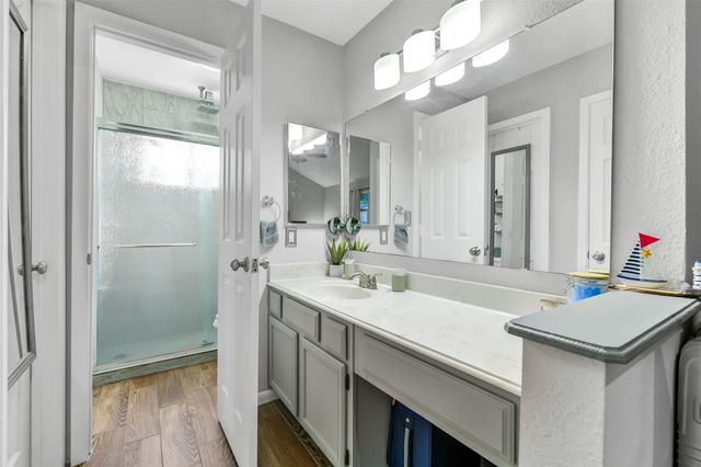 710 Razee Court, Crosby, TX 77532