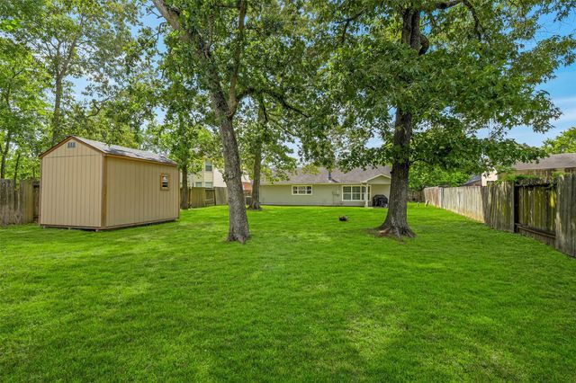 710 Razee Court, Crosby, TX 77532
