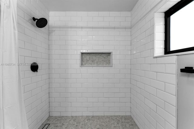 9454 Sterling Dr, Cutler Bay, FL 33157