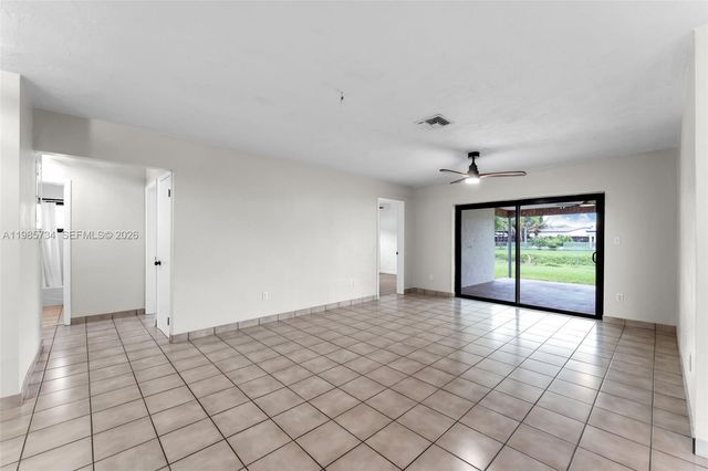 9454 Sterling Dr, Cutler Bay, FL 33157