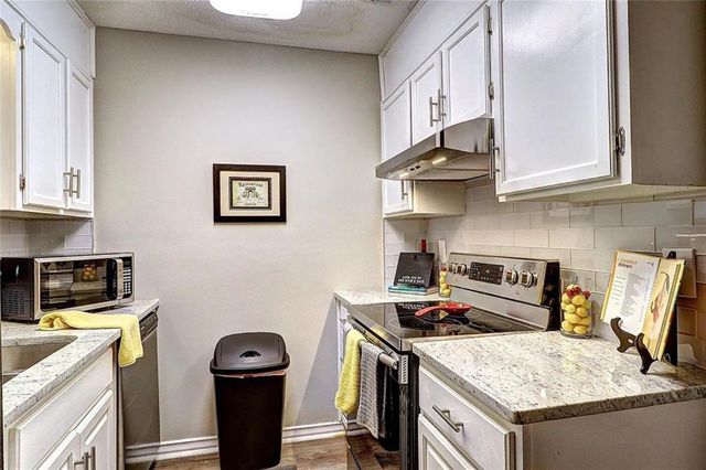 213 High Creek Drive, Roswell, GA 30076