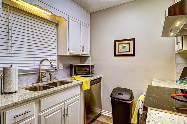 213 High Creek Drive, Roswell, GA 30076
