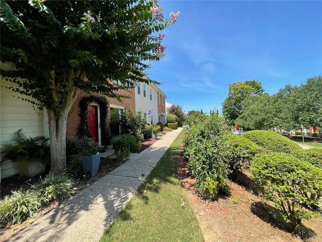 213 High Creek Drive, Roswell, GA 30076