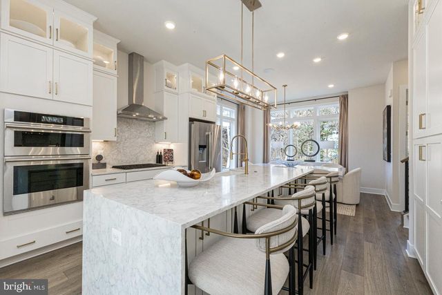 11589 PATRIOTIC LN, Reston, VA 20190