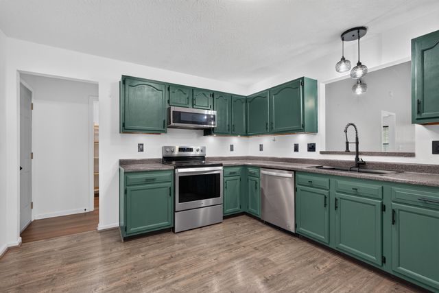 1925 Lost Trail Lane, Lexington, KY 40511