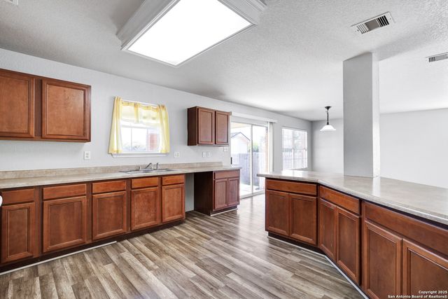 10602 Butterfly Flt, San Antonio, TX 78254