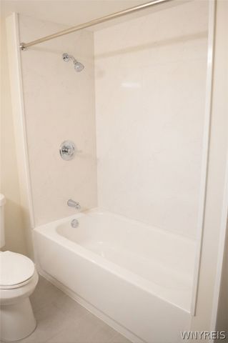 31 Thomas Street, Buffalo, NY 14206