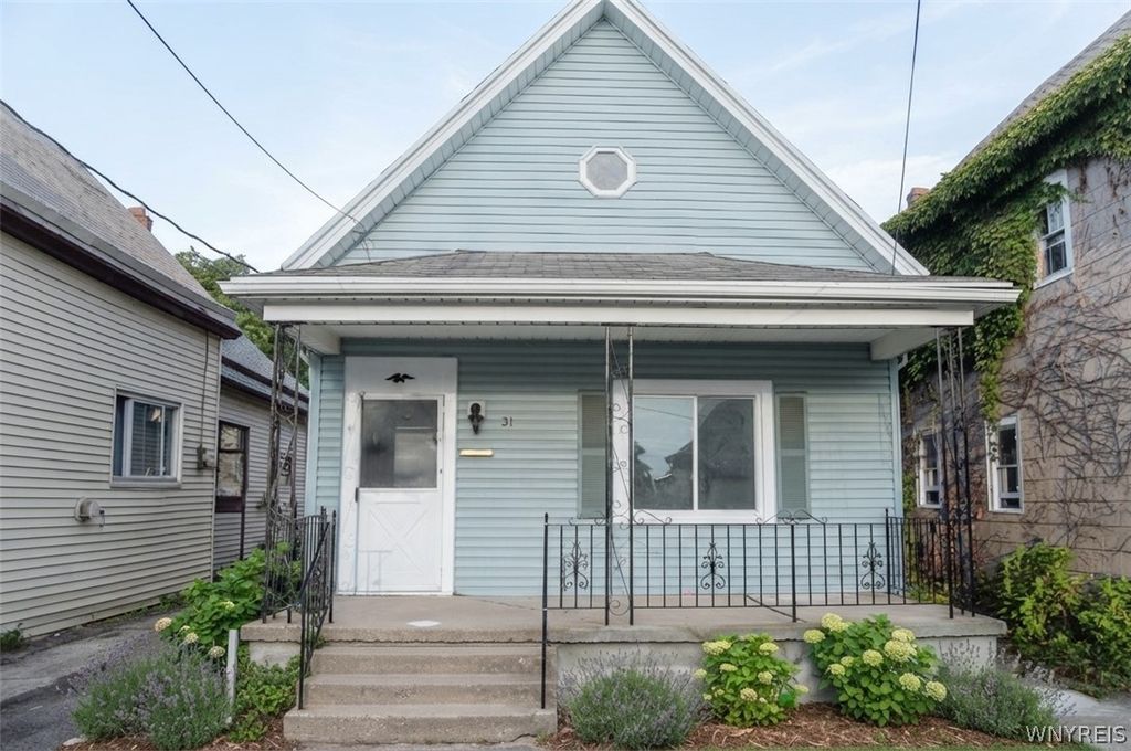 31 Thomas Street, Buffalo, NY 14206