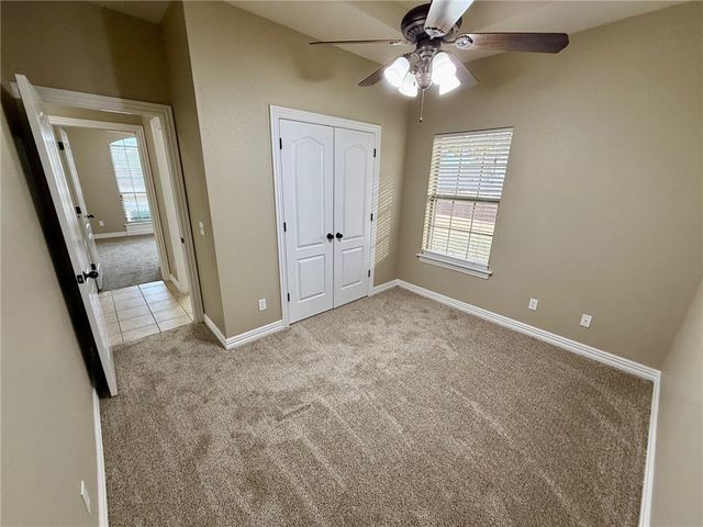 4221 Zion Valley Drive, Fayetteville, AR 72703