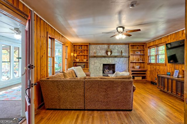 1994 Camp Creek Road, Lakemont, GA 30552