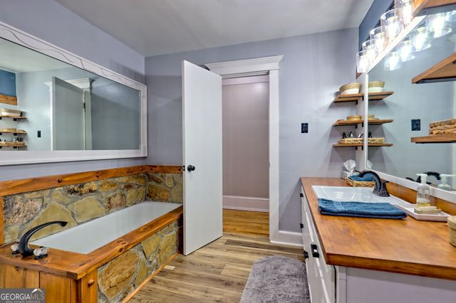 1994 Camp Creek Road, Lakemont, GA 30552