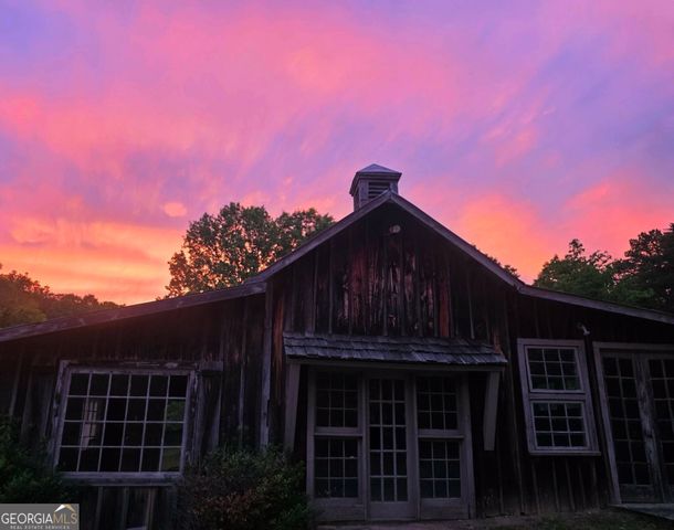 1994 Camp Creek Road, Lakemont, GA 30552