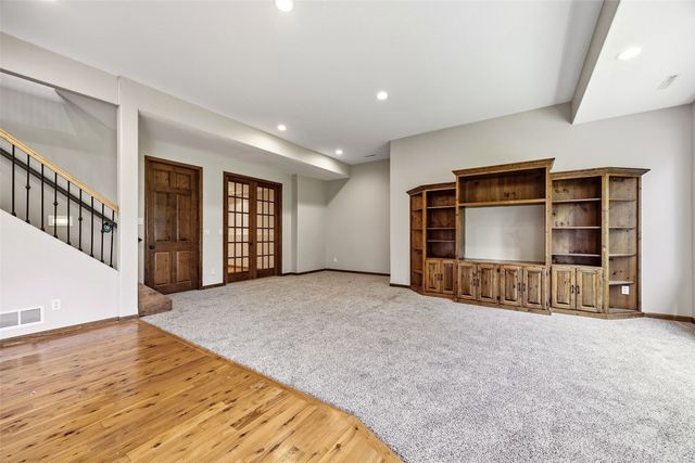 426 PRAIRIE VIEW DR, Fairfax, IA 52228