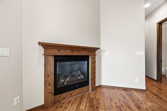 426 PRAIRIE VIEW DR, Fairfax, IA 52228