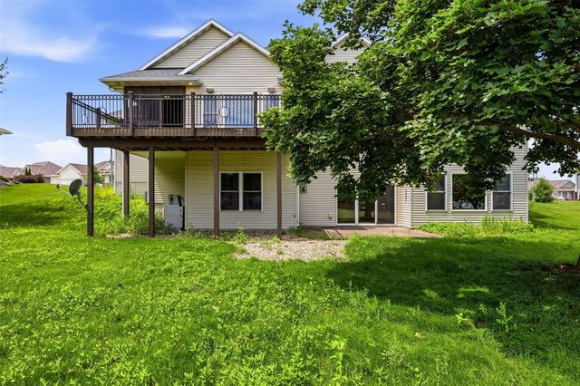 426 PRAIRIE VIEW DR, Fairfax, IA 52228