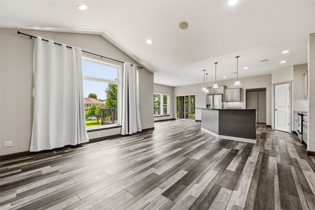 426 PRAIRIE VIEW DR, Fairfax, IA 52228