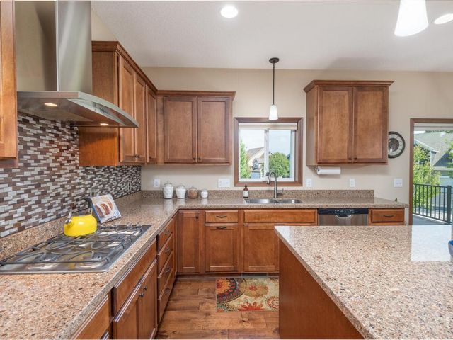 1113 Rosemary Lane, Chaska, MN 55318