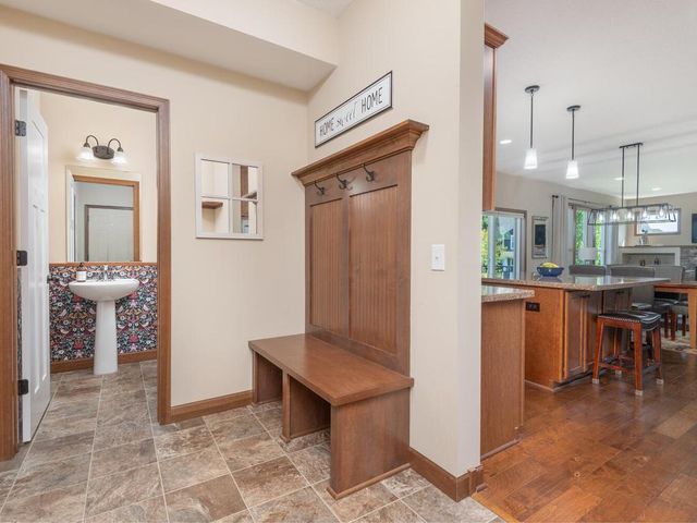 1113 Rosemary Lane, Chaska, MN 55318