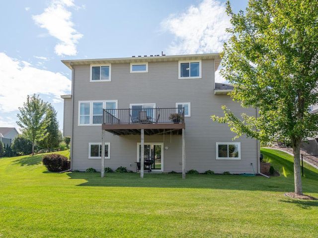 1113 Rosemary Lane, Chaska, MN 55318