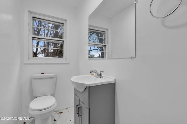 225 Lakeside Avenue, Blackwood, NJ 08012