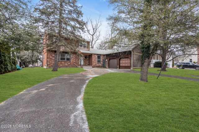 225 Lakeside Avenue, Blackwood, NJ 08012