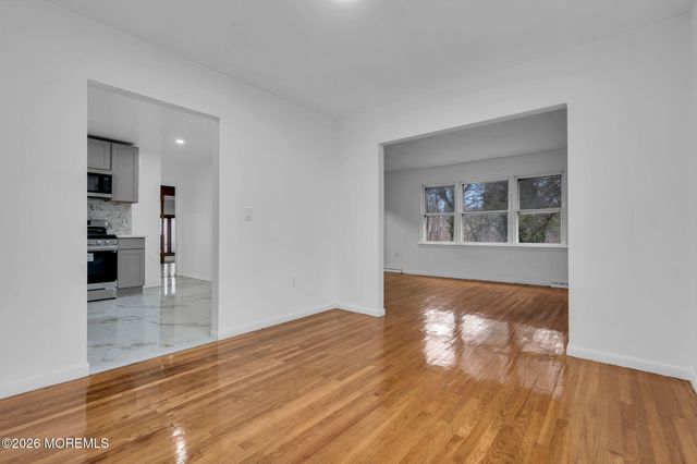 225 Lakeside Avenue, Blackwood, NJ 08012