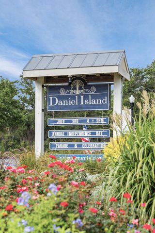 809 Roddin Street, Daniel Island, SC 29492