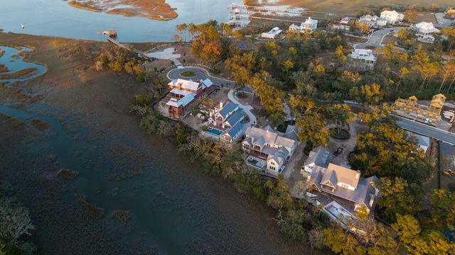 809 Roddin Street, Daniel Island, SC 29492