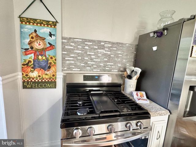 513 S 3RD ST, Lemoyne, PA 17043