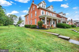 513 S 3RD ST, Lemoyne, PA 17043