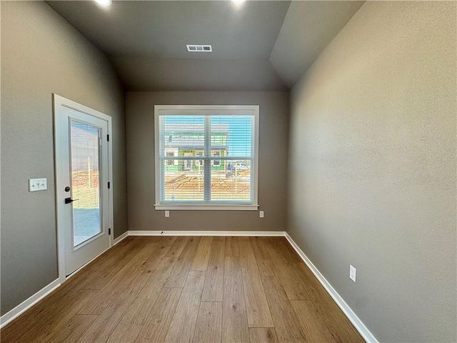 5900 SW Desert Avenue, Bentonville, AR 72713