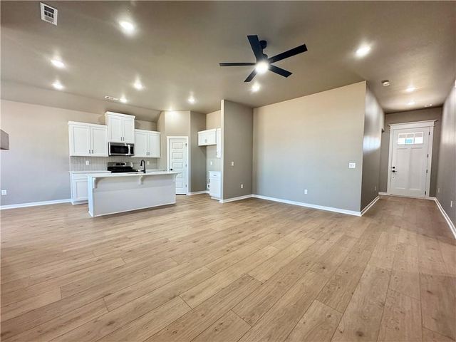 5900 SW Desert Avenue, Bentonville, AR 72713