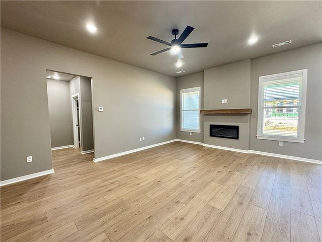 5900 SW Desert Avenue, Bentonville, AR 72713