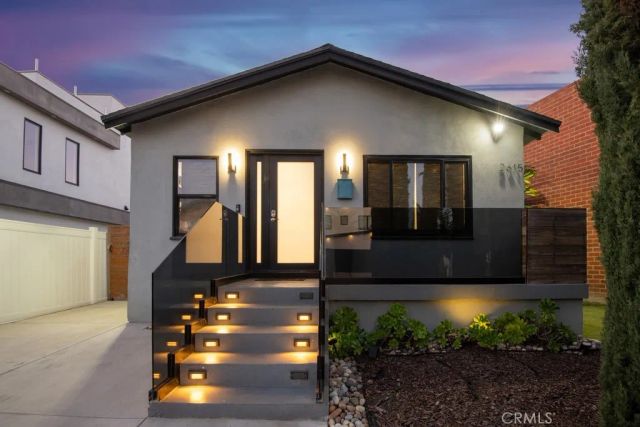 2615 Clyde Ave, Los Angeles, CA 90016