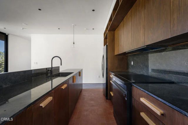 596 Quail Drive, Los Angeles, CA 90065