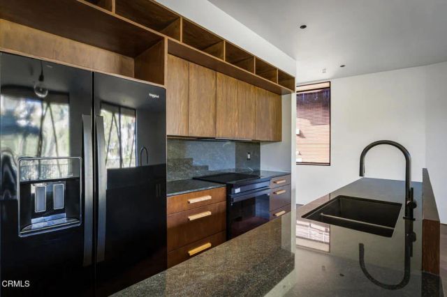 596 Quail Drive, Los Angeles, CA 90065