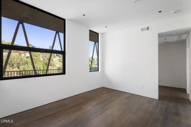 596 Quail Drive, Los Angeles, CA 90065