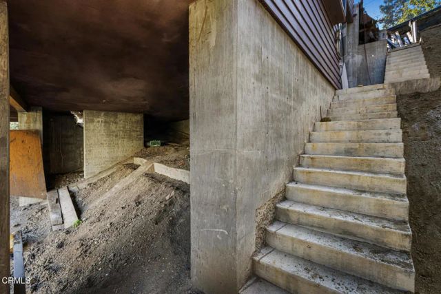 596 Quail Drive, Los Angeles, CA 90065