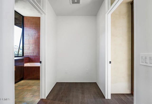 596 Quail Drive, Los Angeles, CA 90065