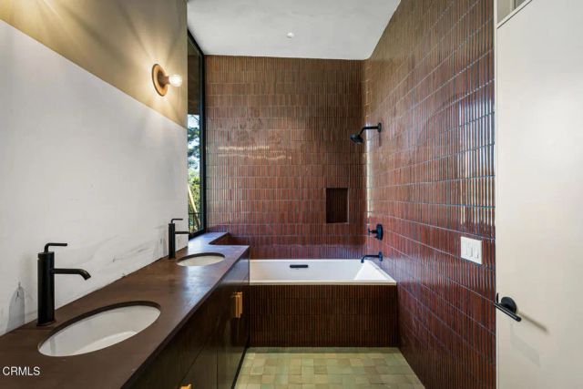 596 Quail Drive, Los Angeles, CA 90065