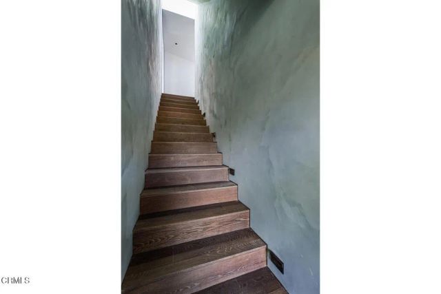 596 Quail Drive, Los Angeles, CA 90065