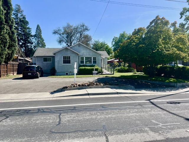 5204 Marconi Ave, Carmichael, CA 95608