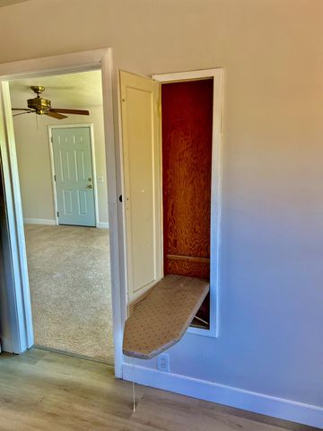 5204 Marconi Ave, Carmichael, CA 95608