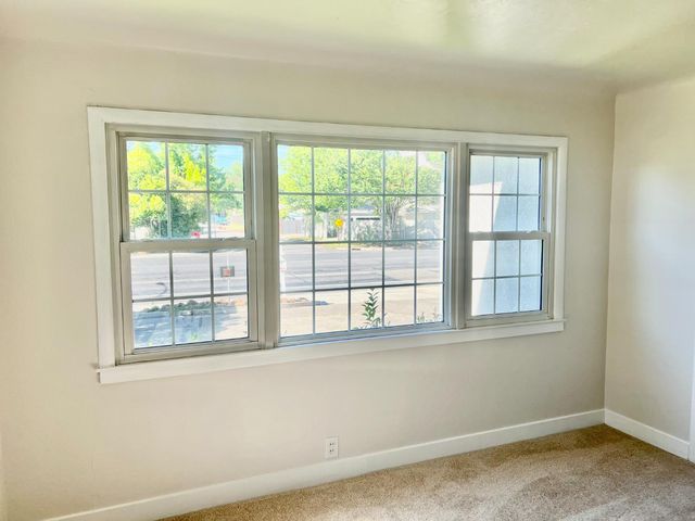 5204 Marconi Ave, Carmichael, CA 95608