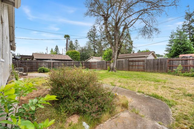 5204 Marconi Ave, Carmichael, CA 95608