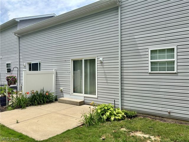 1437 Shaw Avenue B, Niles, OH 44446