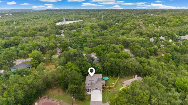110 Manana CT, Bastrop, TX 78602