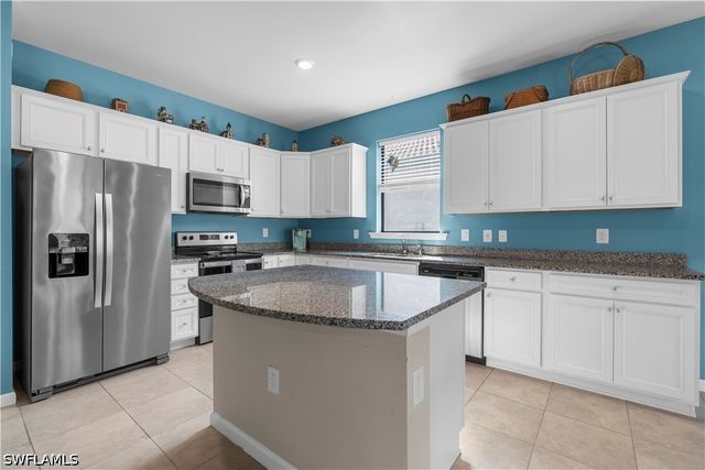 16009 Palmetto Prairie DR, Alva, FL 33920