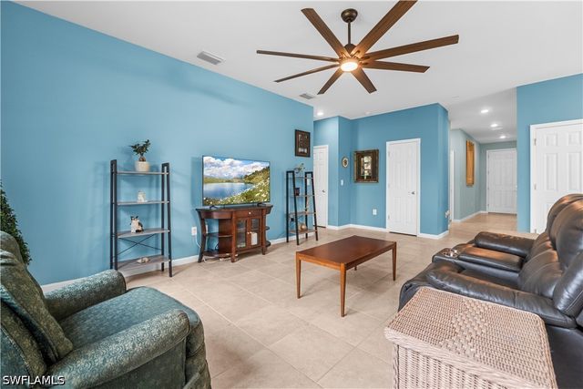 16009 Palmetto Prairie DR, Alva, FL 33920